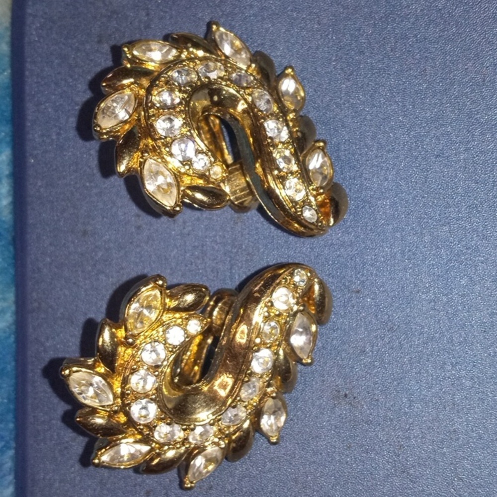 Vintage Gold and Diamond Rhinestone Clip Earrings With Stamp